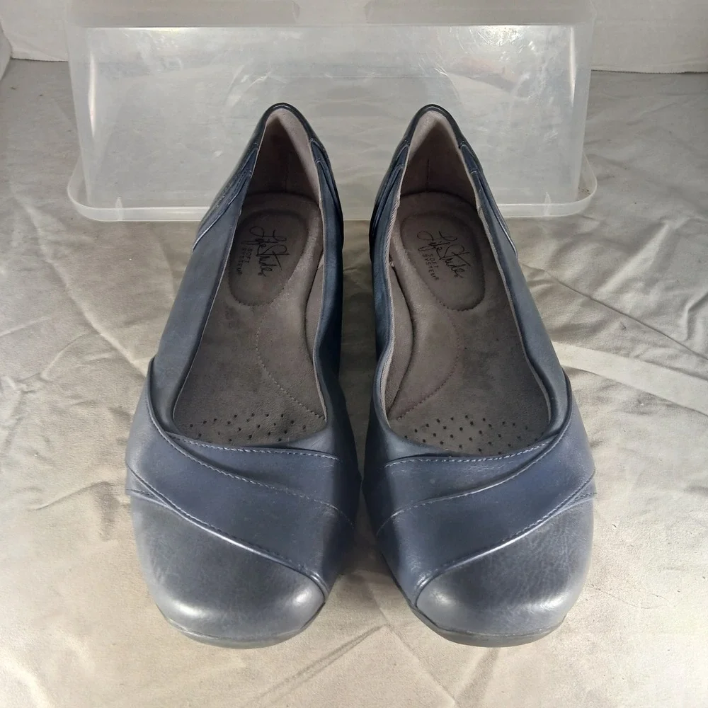 LifeStride Dover Flats Size 10M Navy Blue Soft System Comfort Professional Shoes